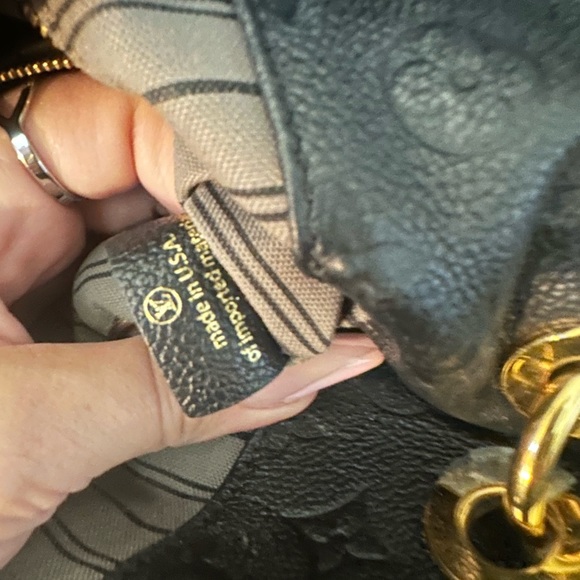 Louis Vuitton MM - black leather - Picture 10 of 16